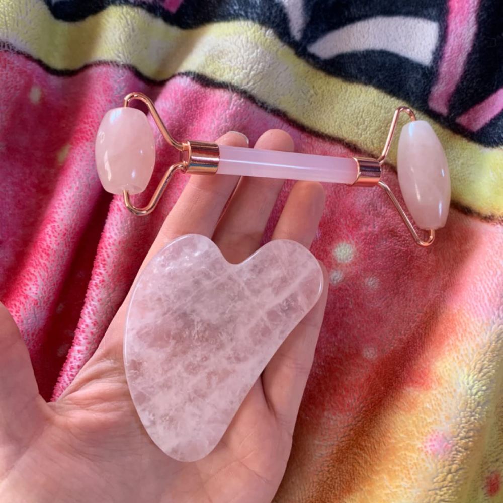 Jade Stone Face Roller: image 12